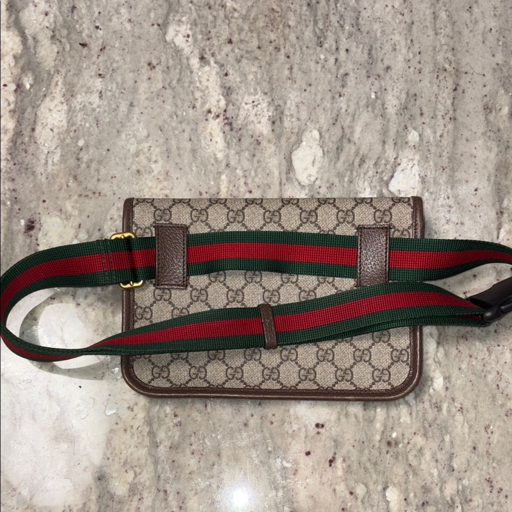 GG Supreme Belt Bag Small - Picture 4 of 5